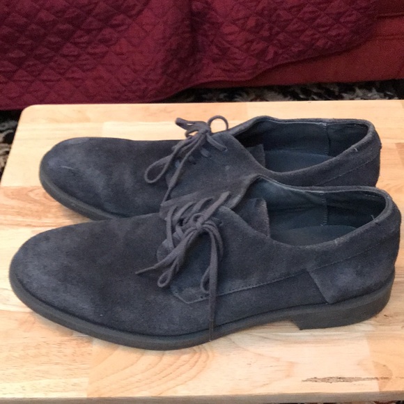 Men’s Calvin Klein Gray Suede Casual Dress Shoes Sz 10.5 US - Moderately Used - Picture 2 of 12